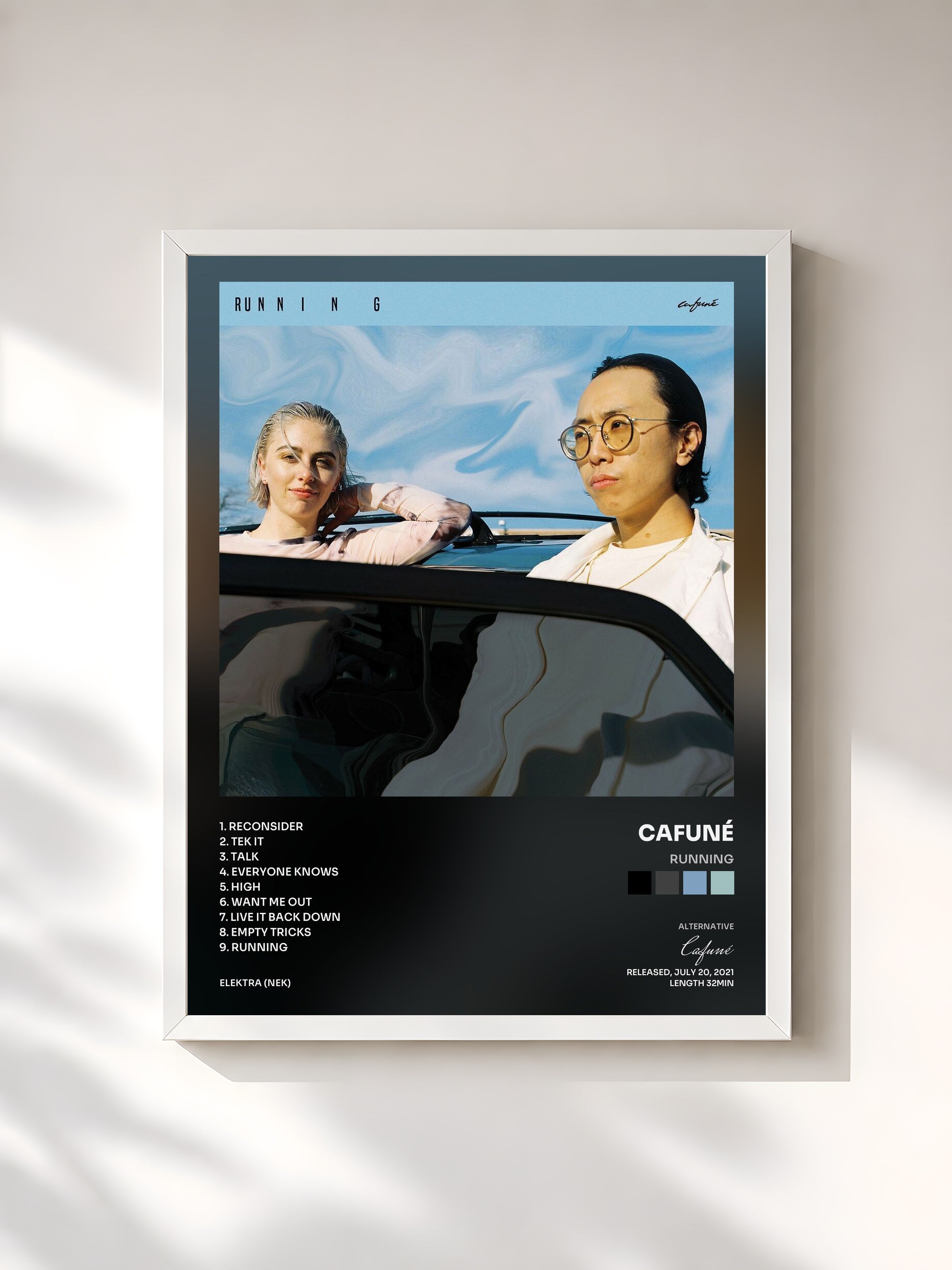 #blanc Tableau de l'album Running de Cafuné, cadre blanc, imprimé et encadré en France