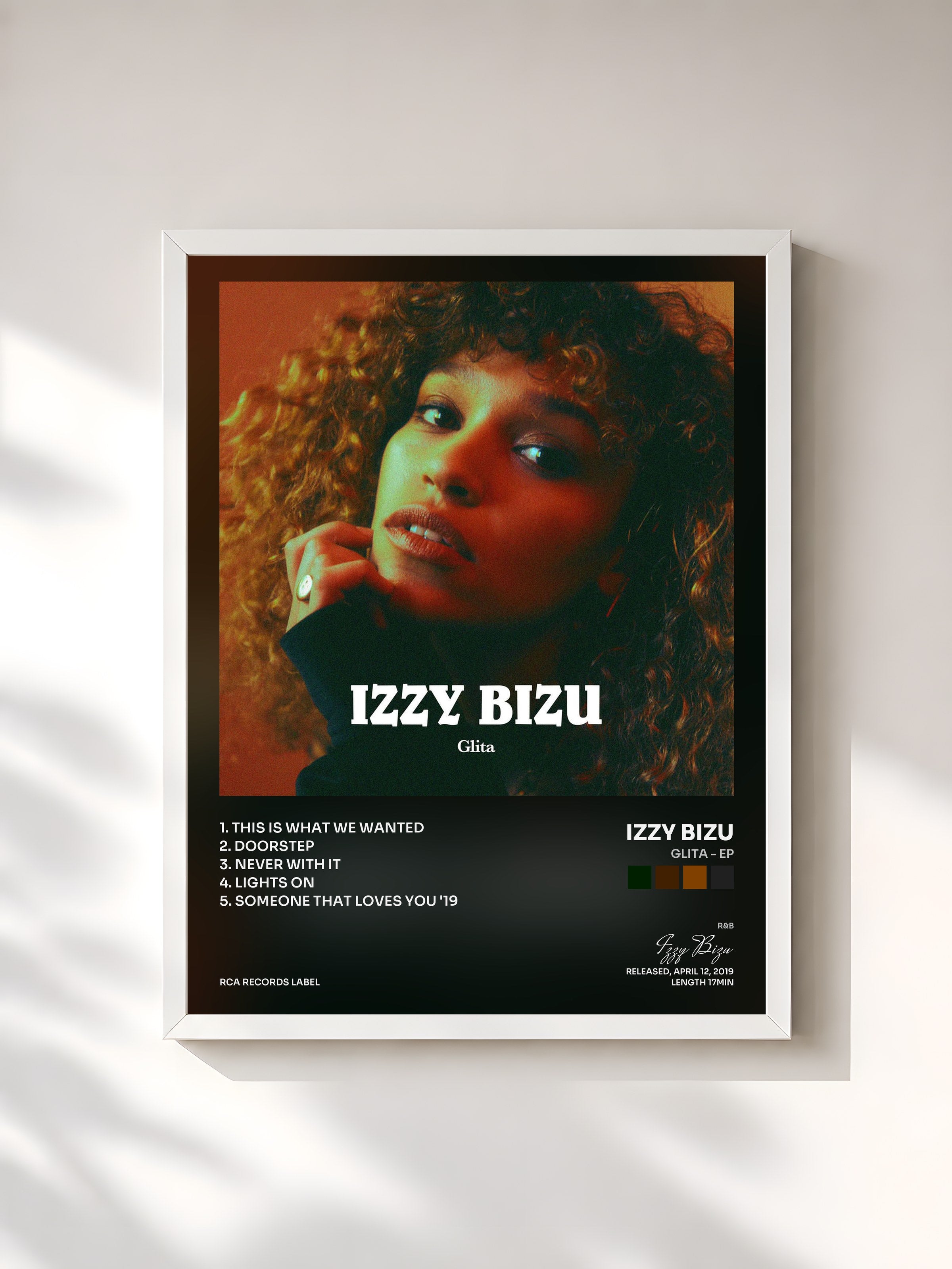 #blanc Tableau de l'album GLITA - EP de Izzy Bizu, cadre blanc, imprimé et encadré en France