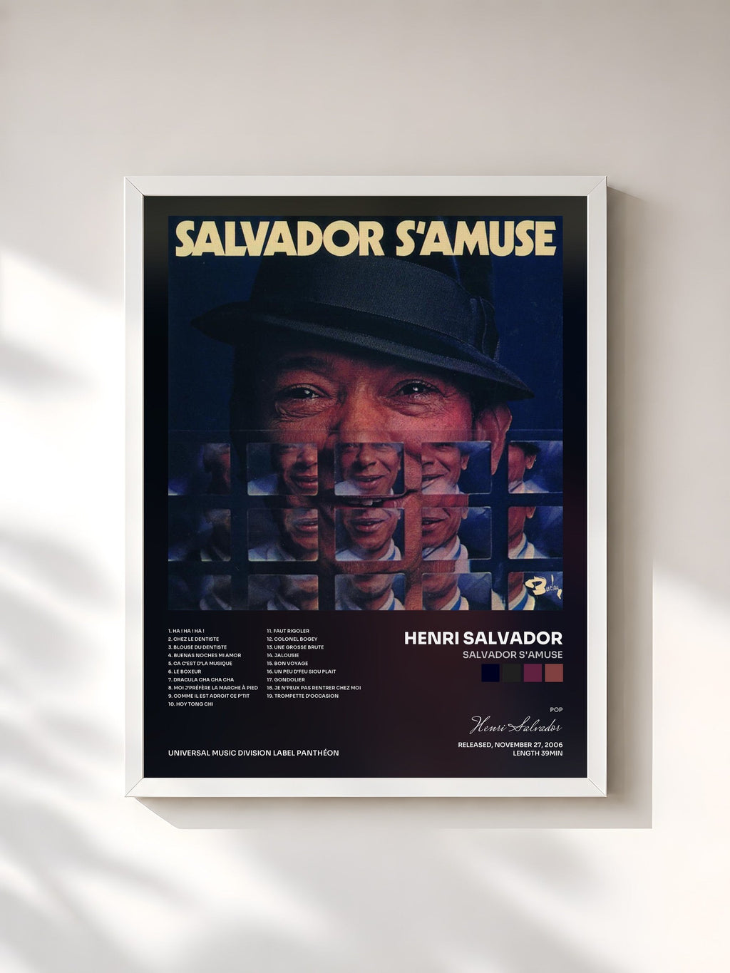#blanc Salvador S'Amuse de Henri Salvador en lámina enmarcada, marco blanco, impresa y enmarcada en Francia