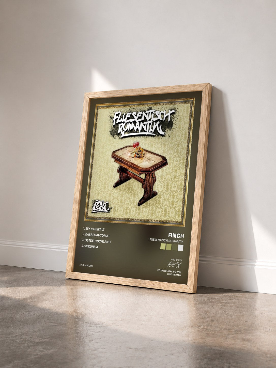 #bois Tableau de l'album Fliesentisch Romantik de FiNCH vu de trois quarts, cadre en bois brut
