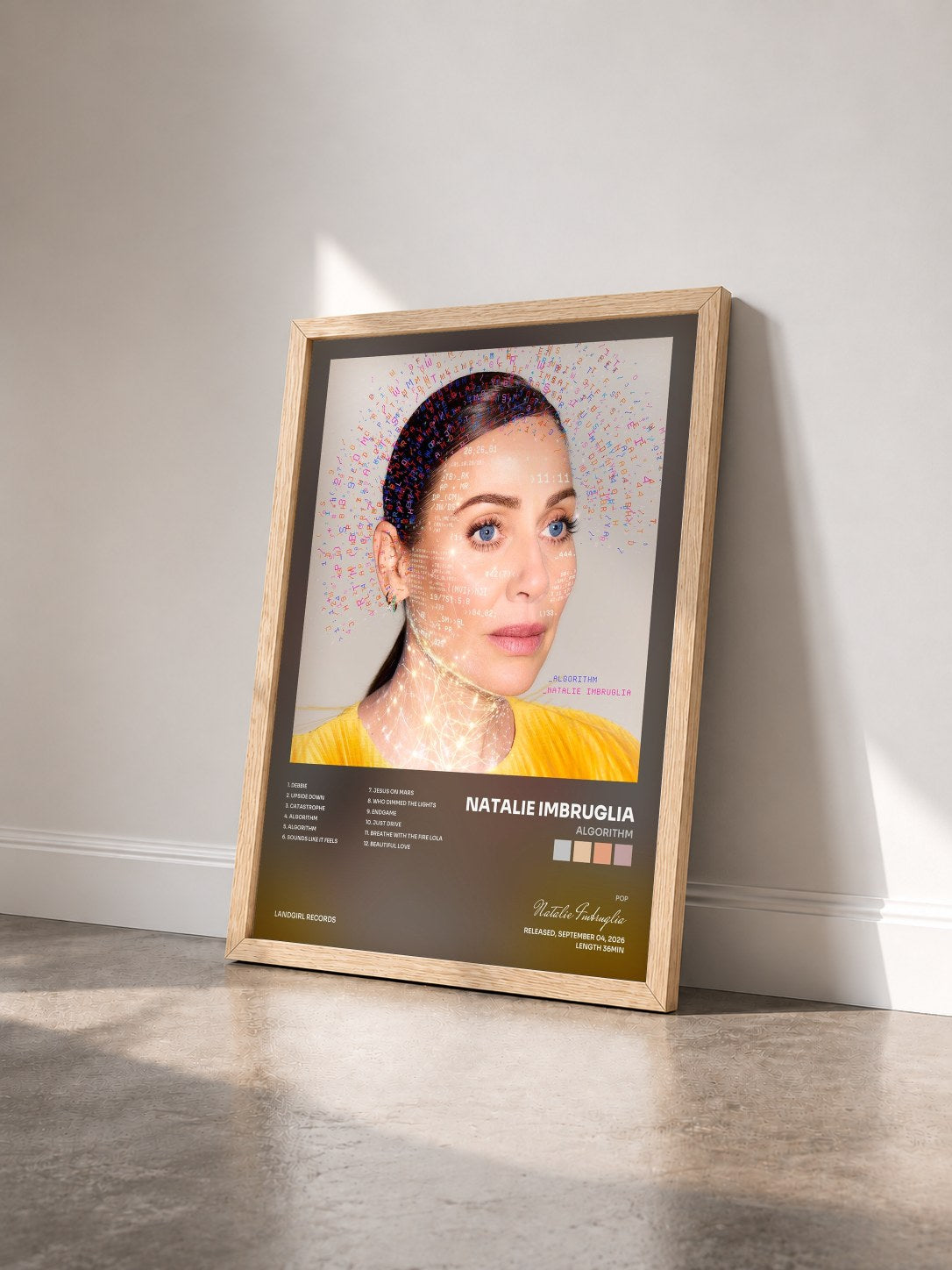 #bois Tableau de l'album Algorithm de Natalie Imbruglia vu de trois quarts, cadre en bois brut