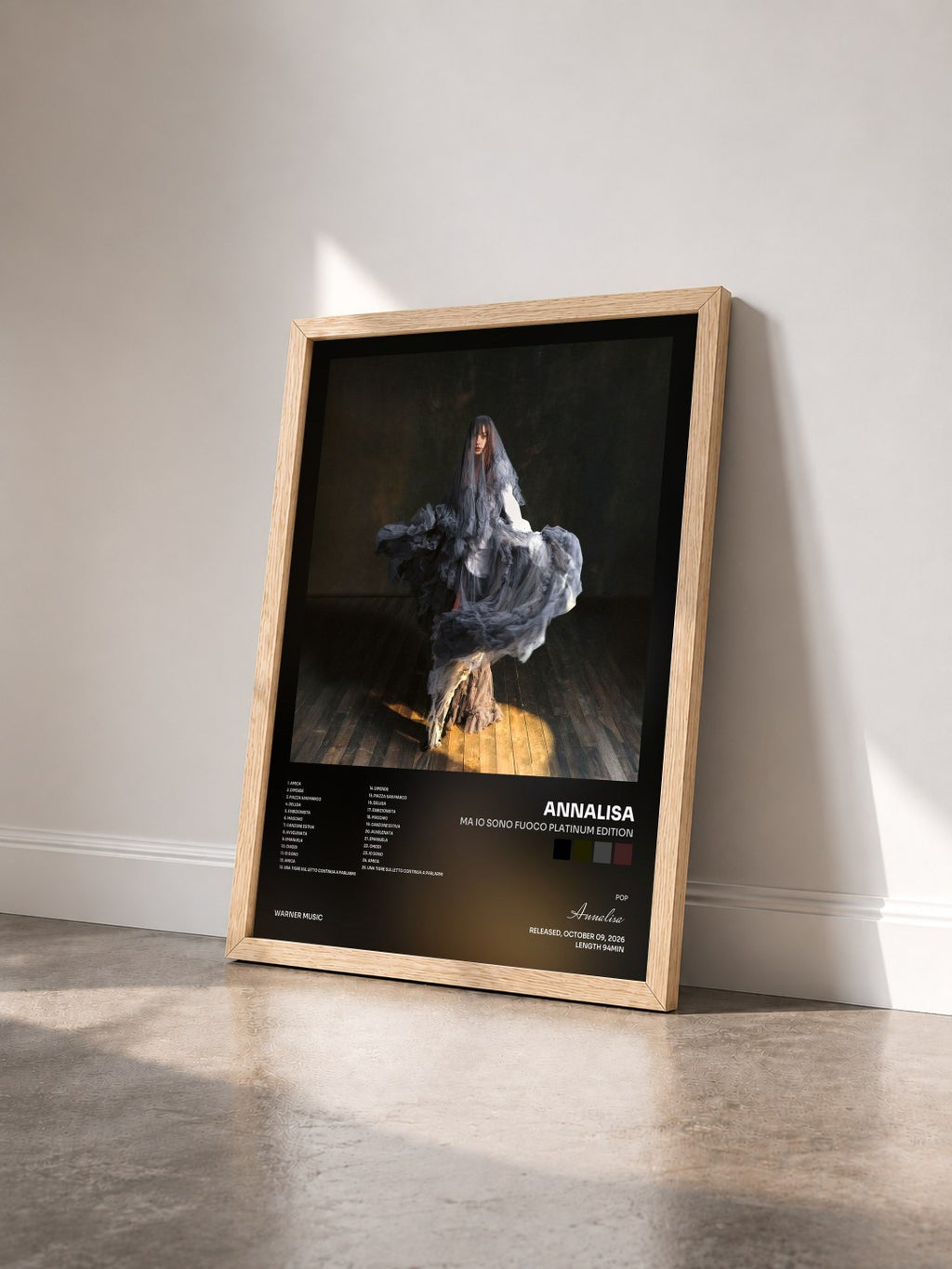 #bois Tableau de l'album MA IO SONO FUOCO PLATINUM EDITION de Annalisa vu de trois quarts, cadre en bois brut