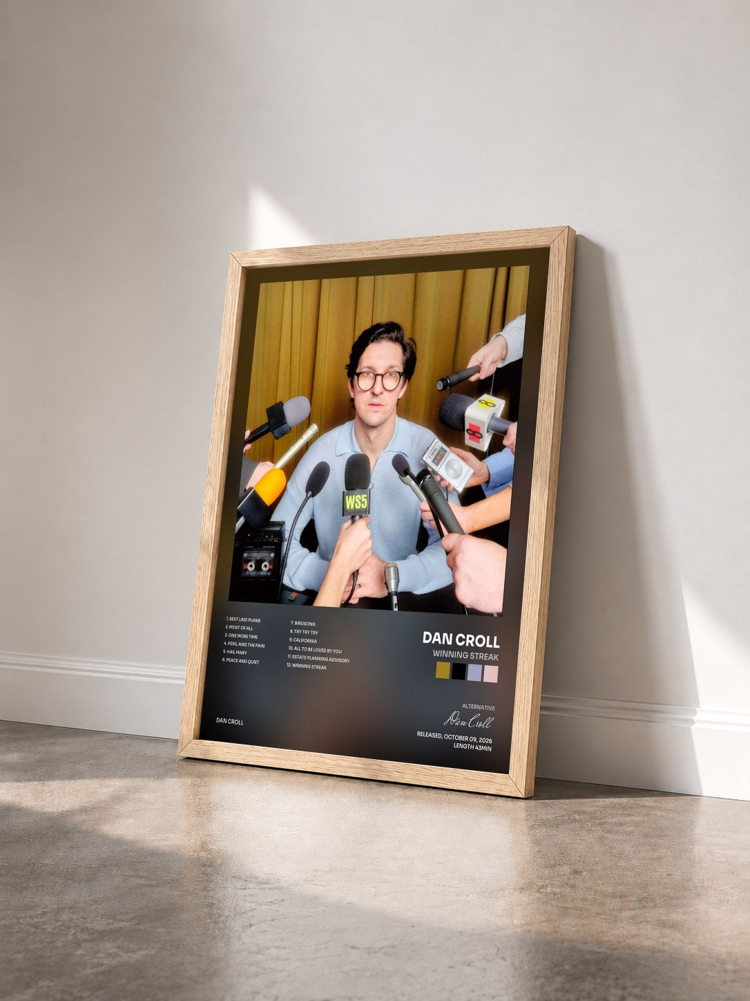 #bois Tableau de l'album Winning Streak de Dan Croll vu de trois quarts, cadre en bois brut