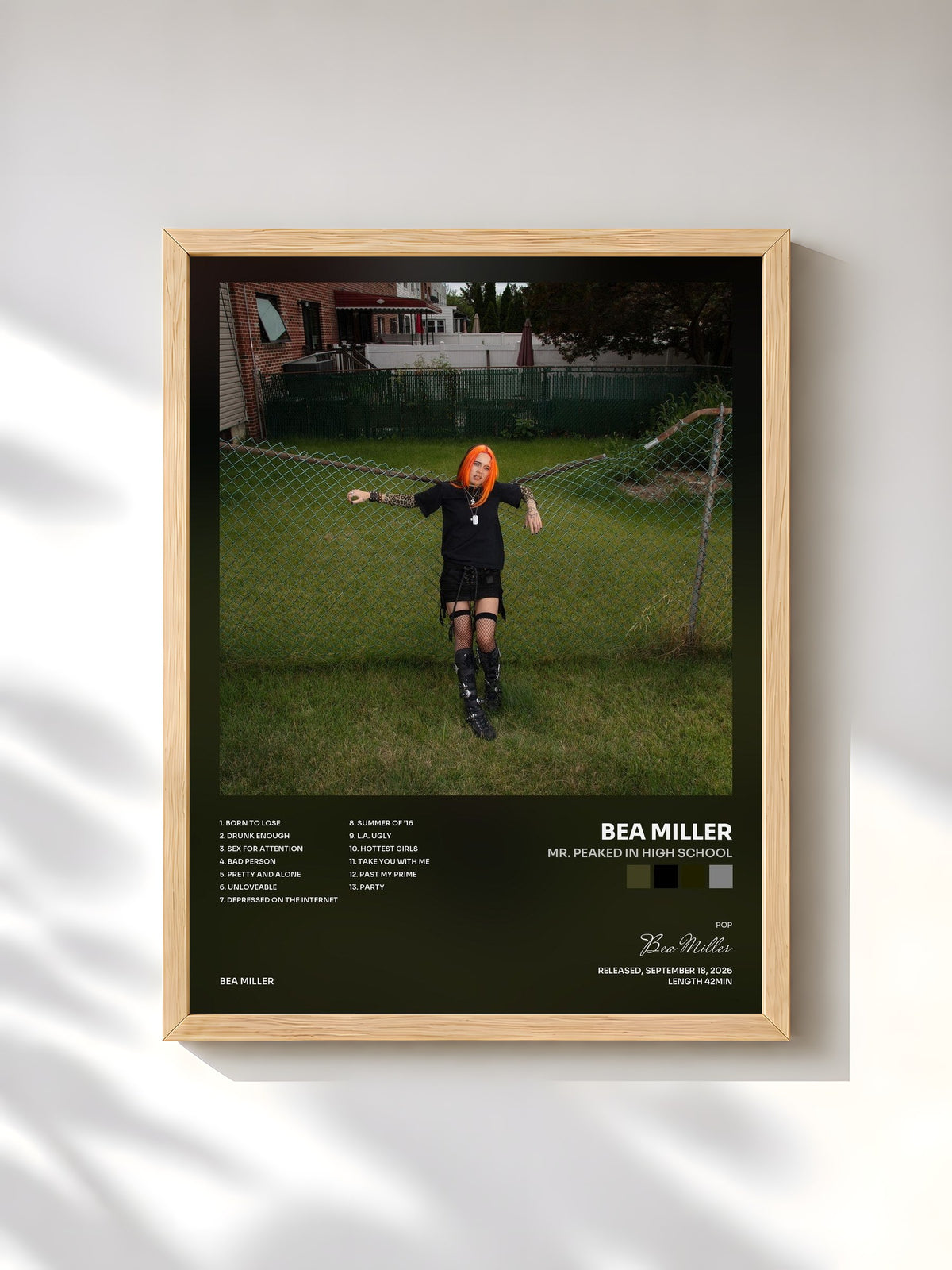 #bois Tableau de l'album Mr. Peaked In High School de Bea Miller, cadre en bois brut, imprimé et encadré en France