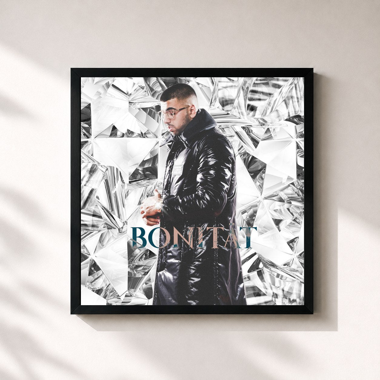 #noir Tableau carré de l'album Bonität de Eno, cadre noir 32x32 cm