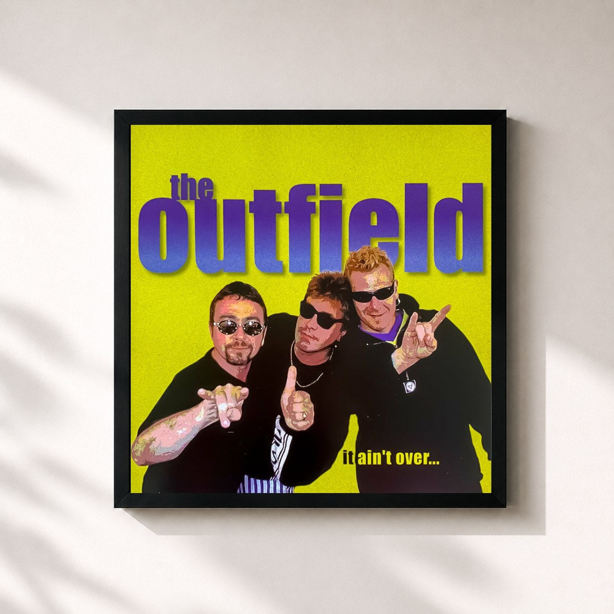 #noir Tableau carré de l'album It Ain't Over de The Outfield, cadre noir 32x32 cm