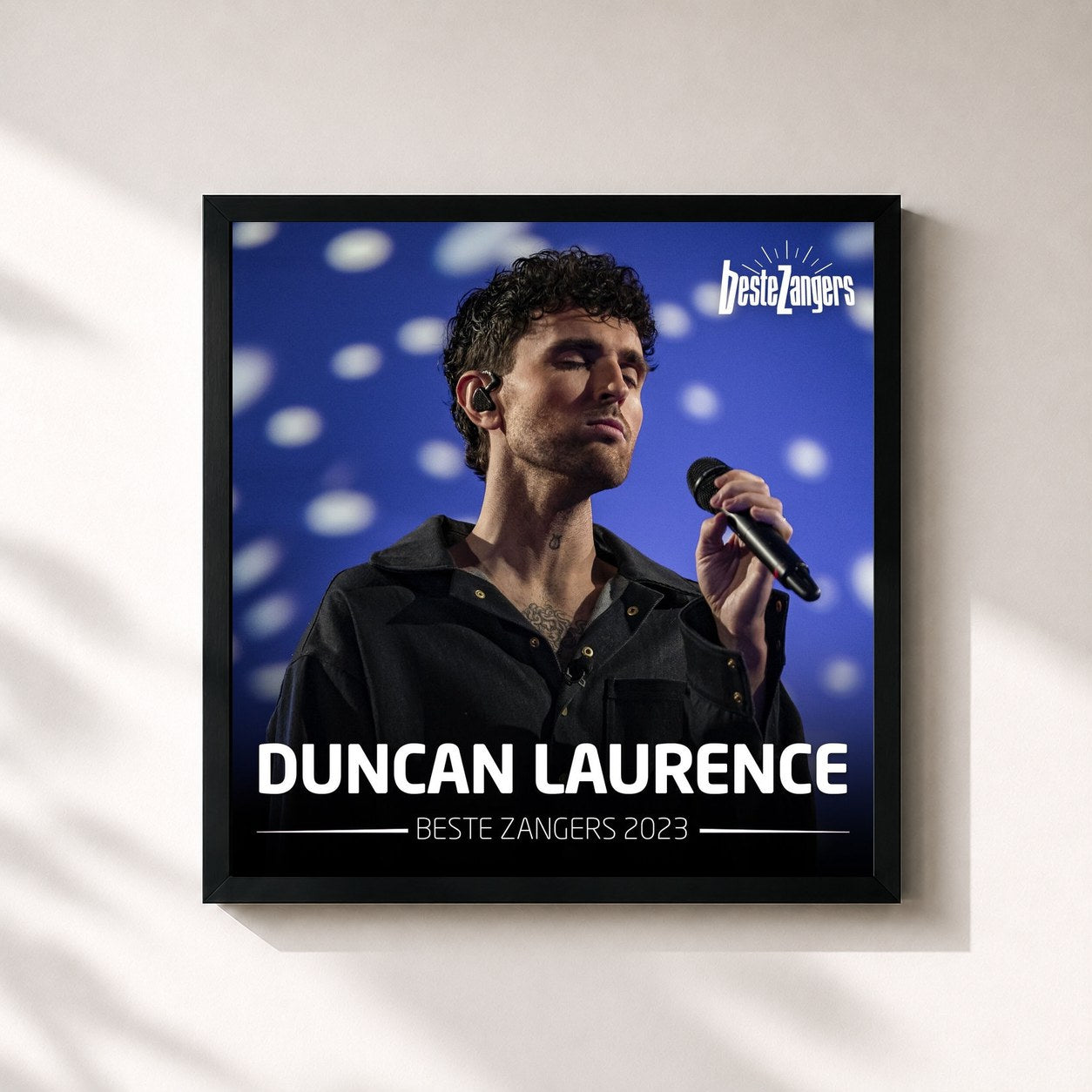 #noir Tableau carré de l'album Beste Zangers 2023 (Duncan Laurence) de Duncan Laurence, cadre noir 32x32 cm