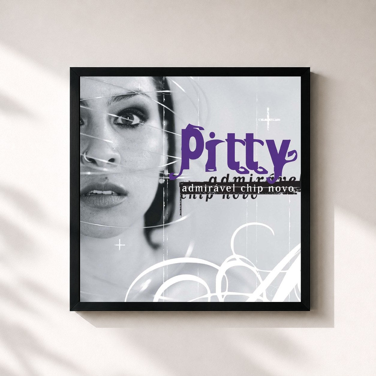 #noir Tableau carré de l'album Admirável Chip Novo de Pitty, cadre noir 32x32 cm