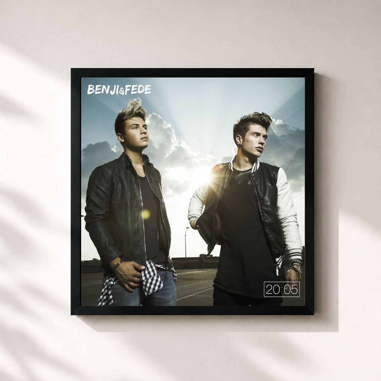 #noir Tableau carré de l'album 20:05 de Benji & Fede, cadre noir 32x32 cm