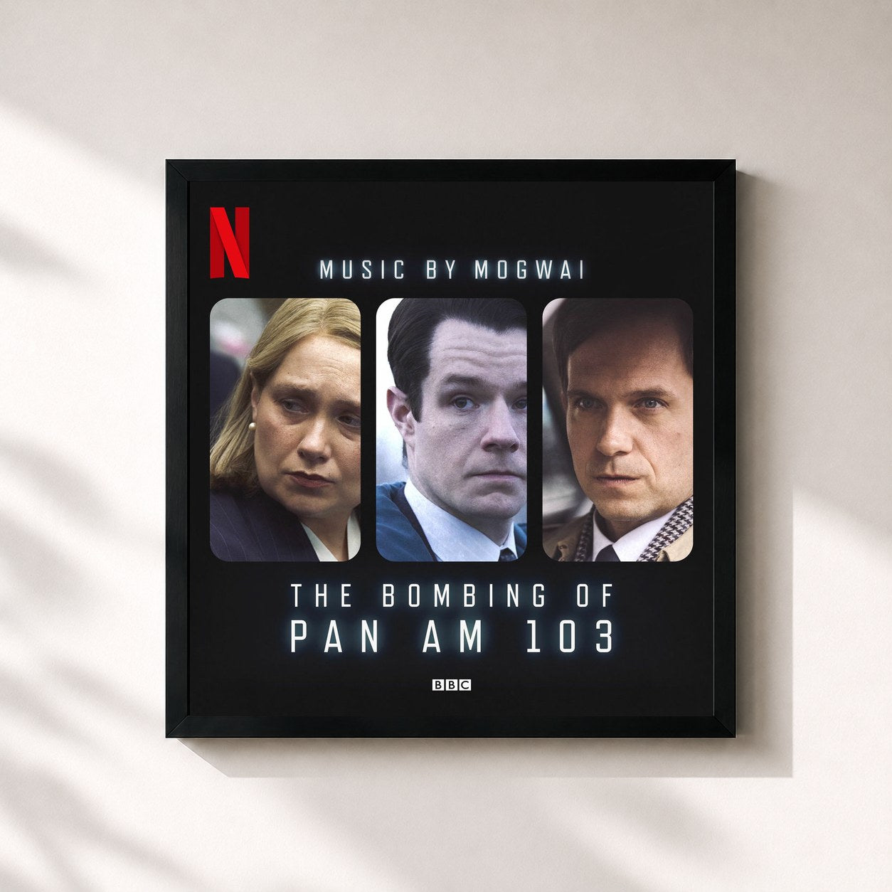 #noir Tableau carré de l'album The Bombing of Pan Am 103 (Soundtrack) de Mogwai, cadre noir 32x32 cm