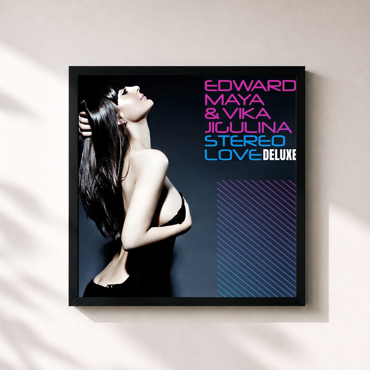 #noir Tableau carré de l'album Stereo Love Deluxe de Edward Maya, cadre noir 32x32 cm