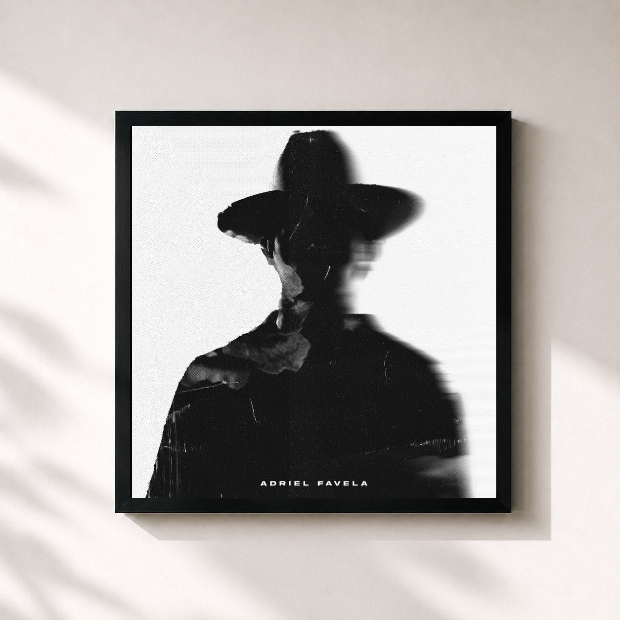 #noir Tableau carré de l'album Rosa Con Espinas de Adriel Favela, cadre noir 32x32 cm