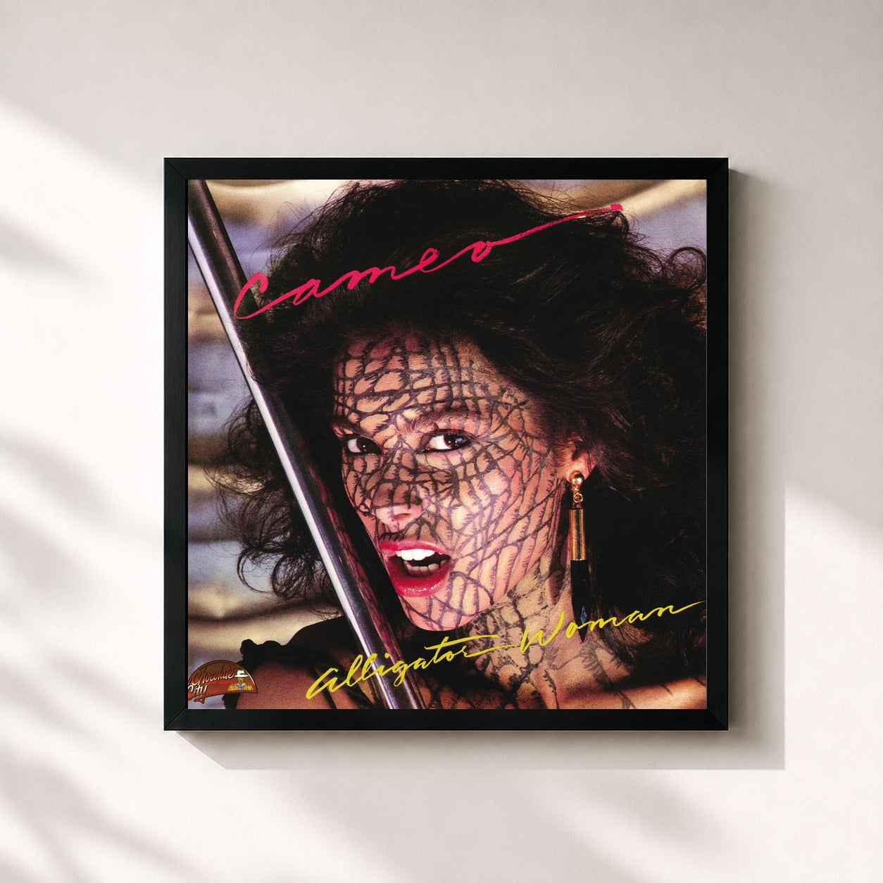 #noir Tableau carré de l'album Alligator Woman de Cameo, cadre noir 32x32 cm