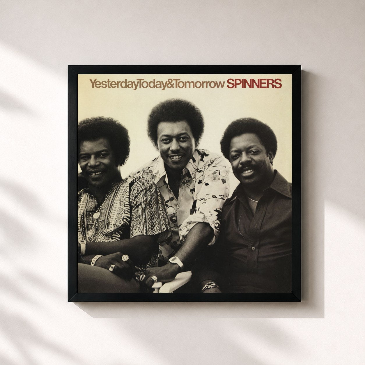 #noir Tableau carré de l'album Yesterday, Today & Tomorrow de The Spinners, cadre noir 32x32 cm