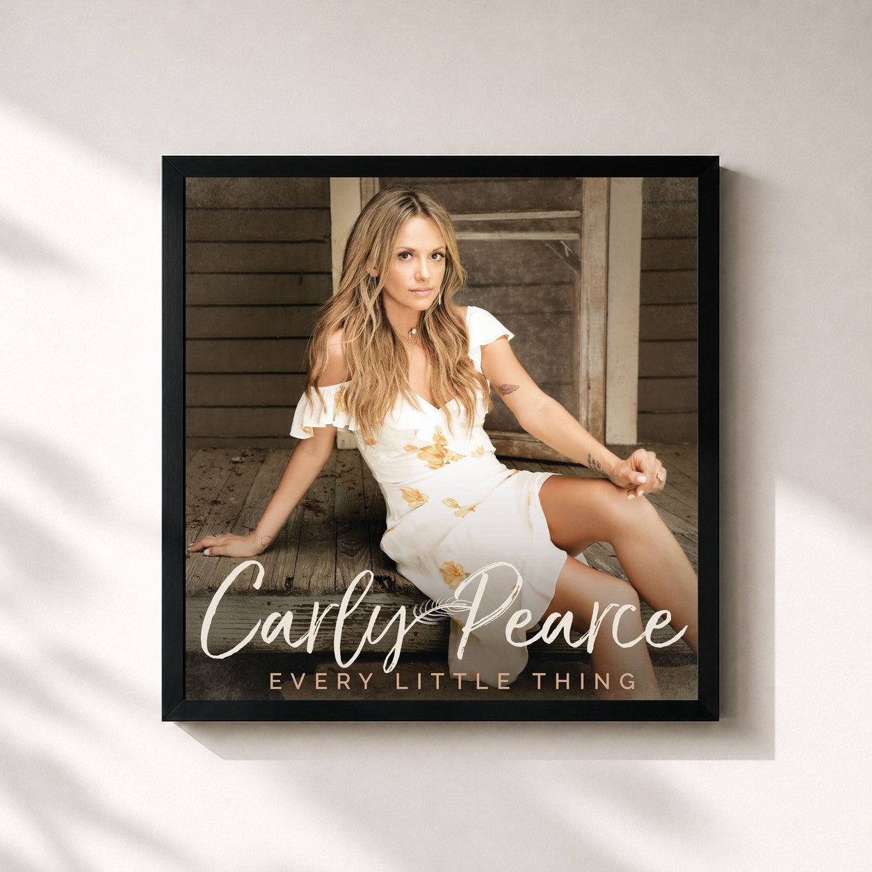 #noir Tableau carré de l'album Every Little Thing de Carly Pearce, cadre noir 32x32 cm