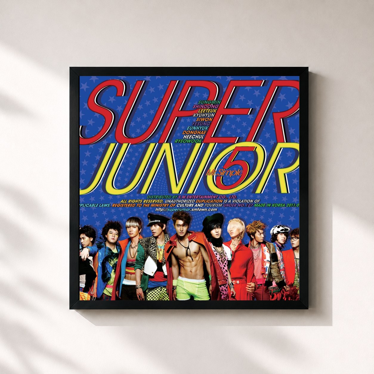 #noir Tableau carré de l'album Mr. Simple - The 5th Album de SUPER JUNIOR, cadre noir 32x32 cm