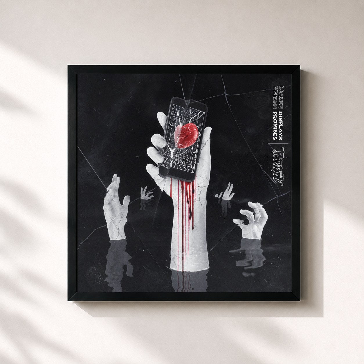 #noir Tableau carré de l'album Broken Displays Broken Promises de Edo Saiya, cadre noir 32x32 cm