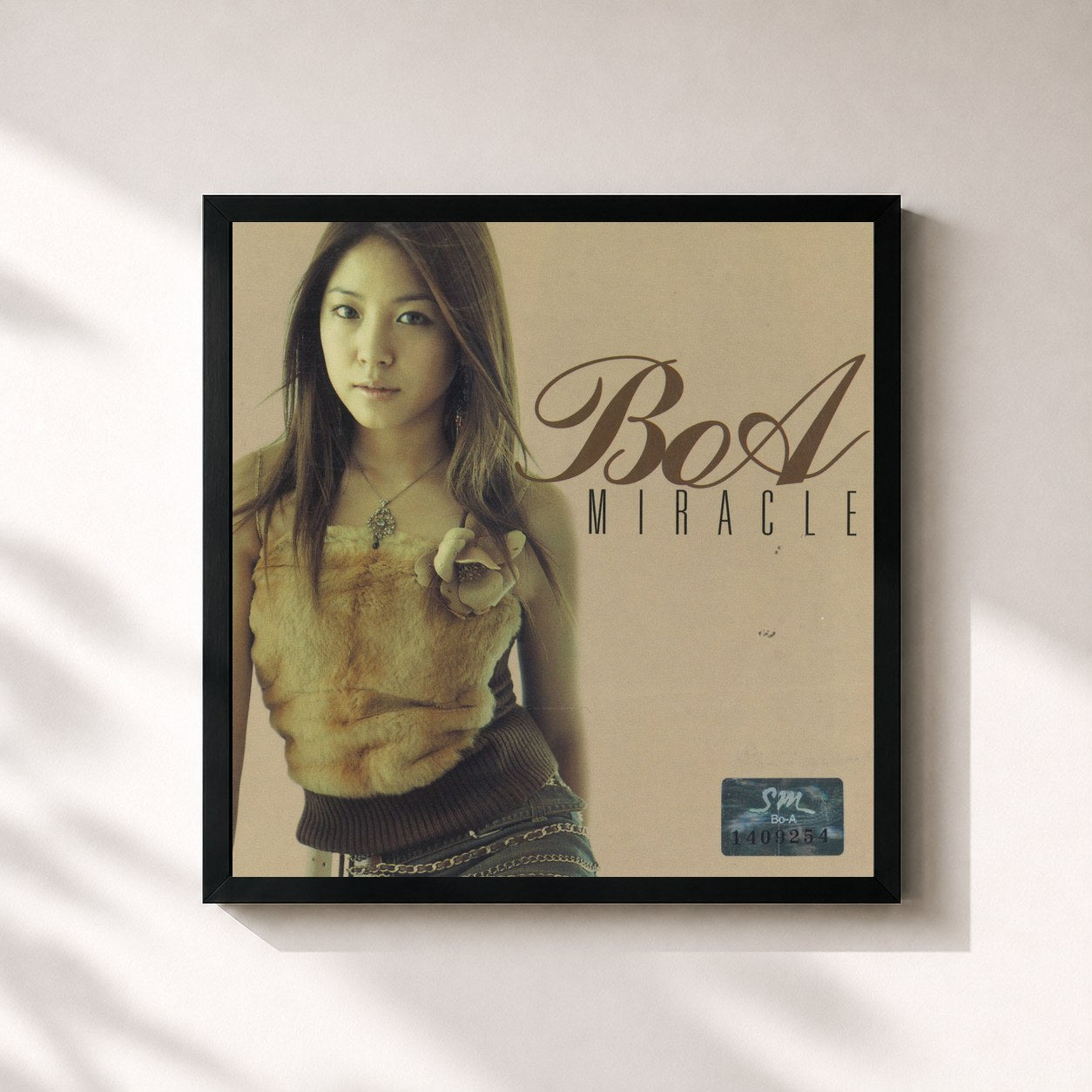 #noir Tableau carré de l'album MIRACLE - The 2.5th Album de BoA, cadre noir 32x32 cm