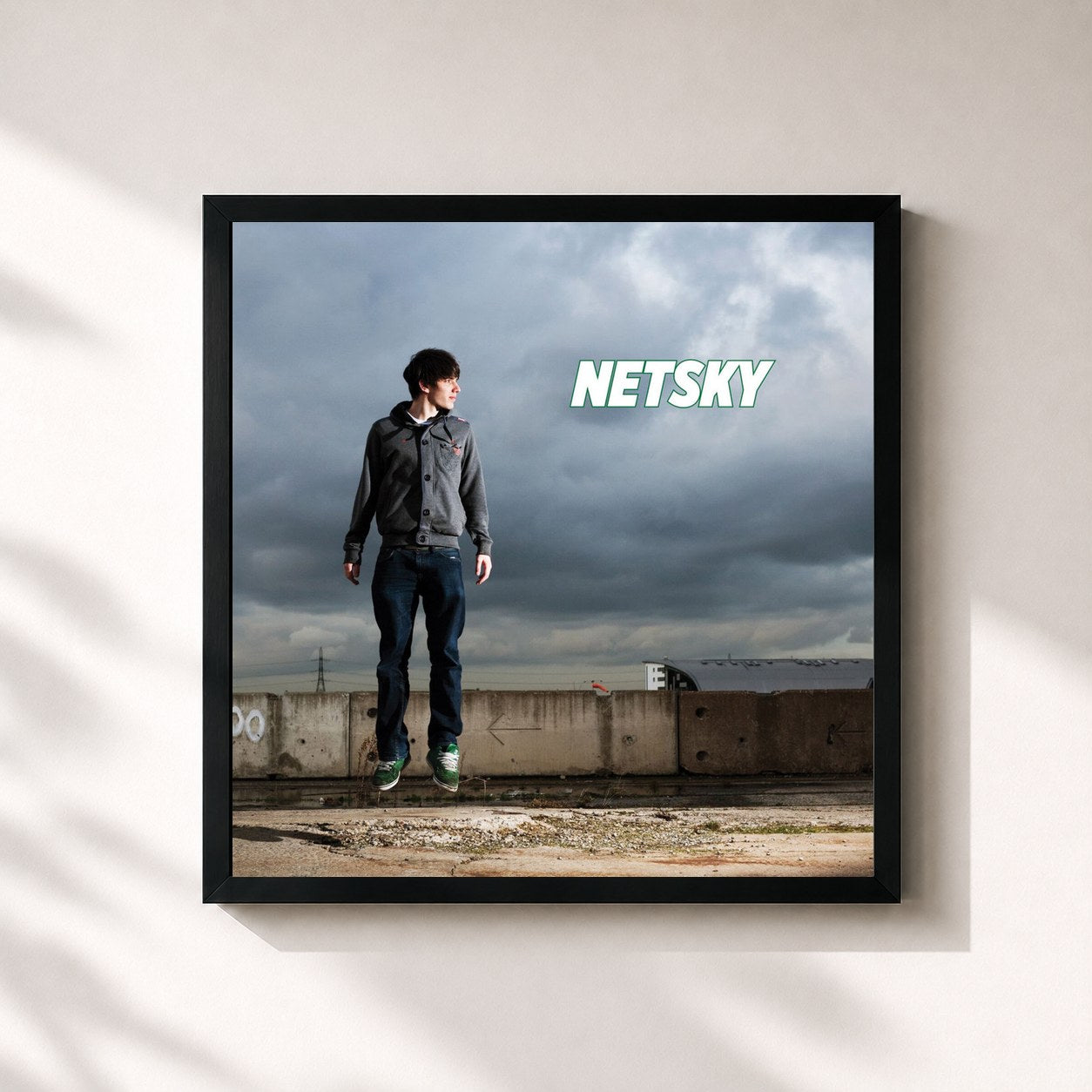 #noir Tableau carré de l'album Netsky de Netsky, cadre noir 32x32 cm