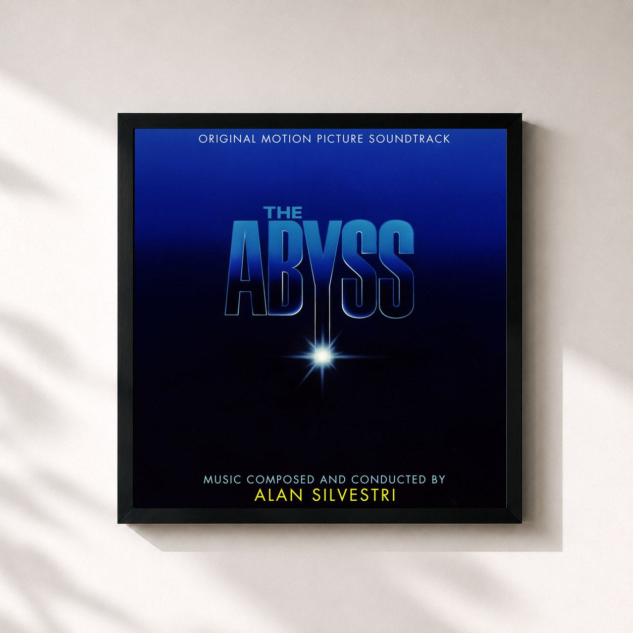 #noir Tableau carré de l'album The Abyss (Original Motion Picture Soundtrack) de Alan Silvestri, cadre noir 32x32 cm
