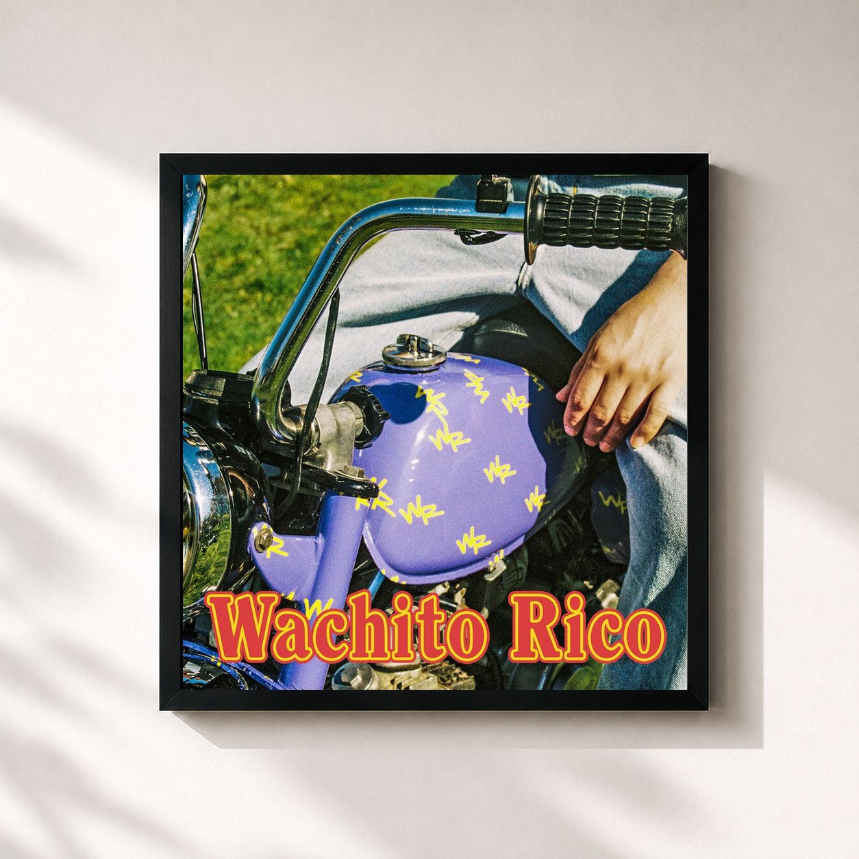 #noir Tableau carré de l'album Wachito Rico de boy pablo, cadre noir 32x32 cm