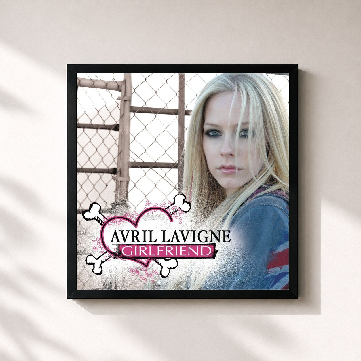 #noir Tableau carré de l'album Girlfriend EP de Avril Lavigne, cadre noir 32x32 cm