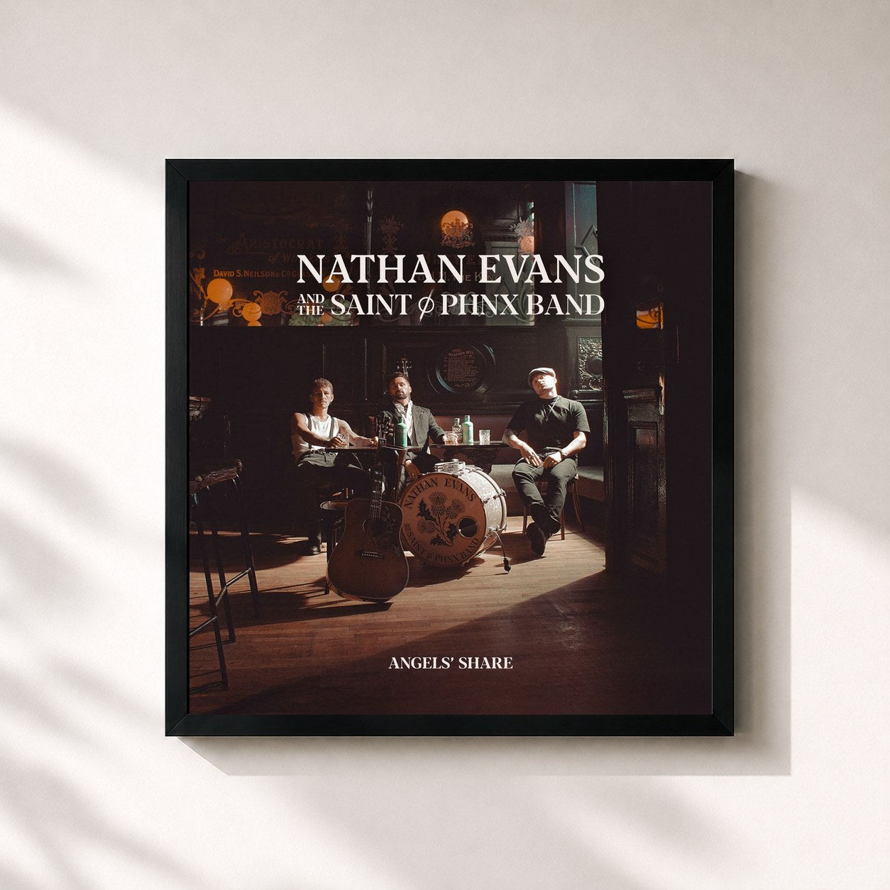 #noir Tableau carré de l'album Angels' Share de Nathan Evans, cadre noir 32x32 cm