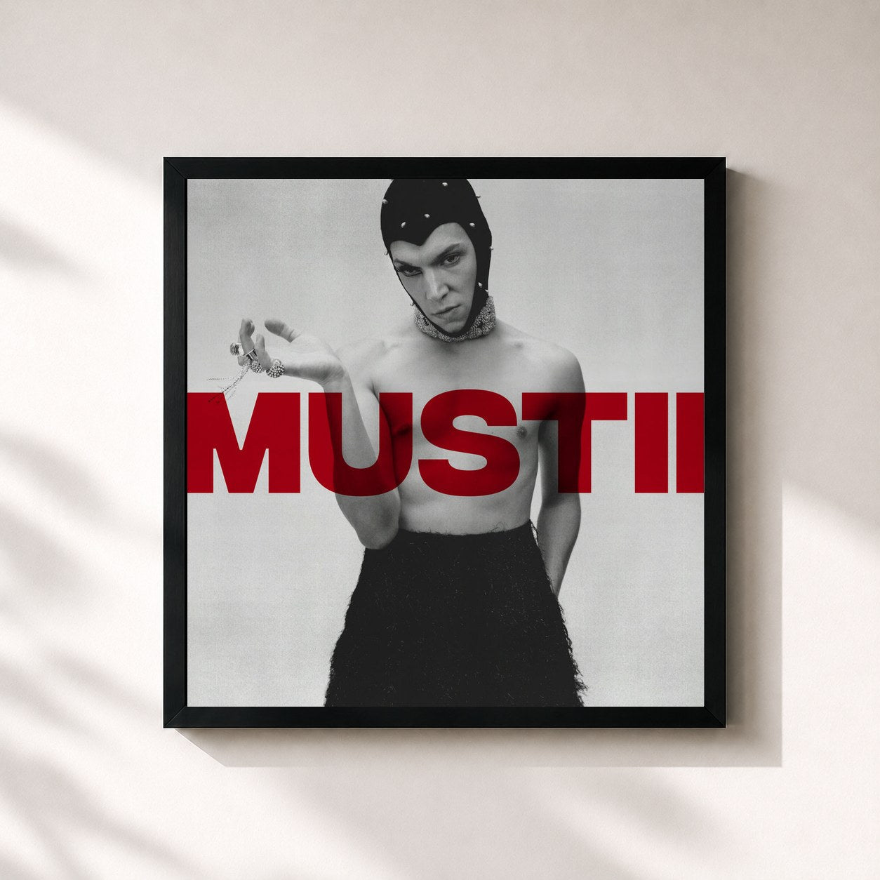 #noir Tableau carré de l'album THE MAZE de Mustii, cadre noir 32x32 cm