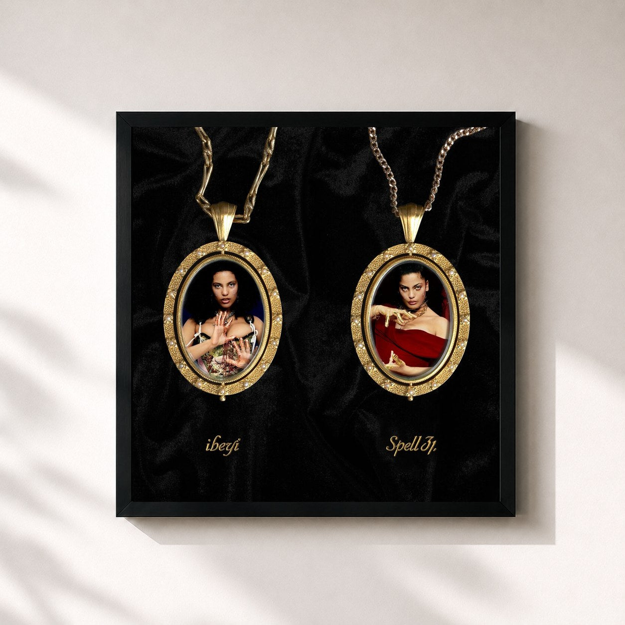#noir Tableau carré de l'album Spell 31 de Ibeyi, cadre noir 32x32 cm