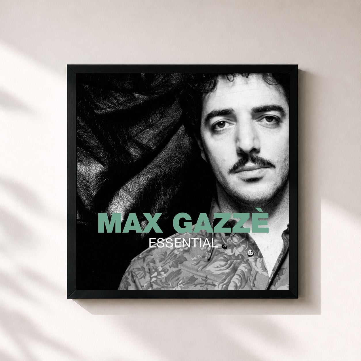 #noir Tableau carré de l'album Essential de Max Gazzè, cadre noir 32x32 cm