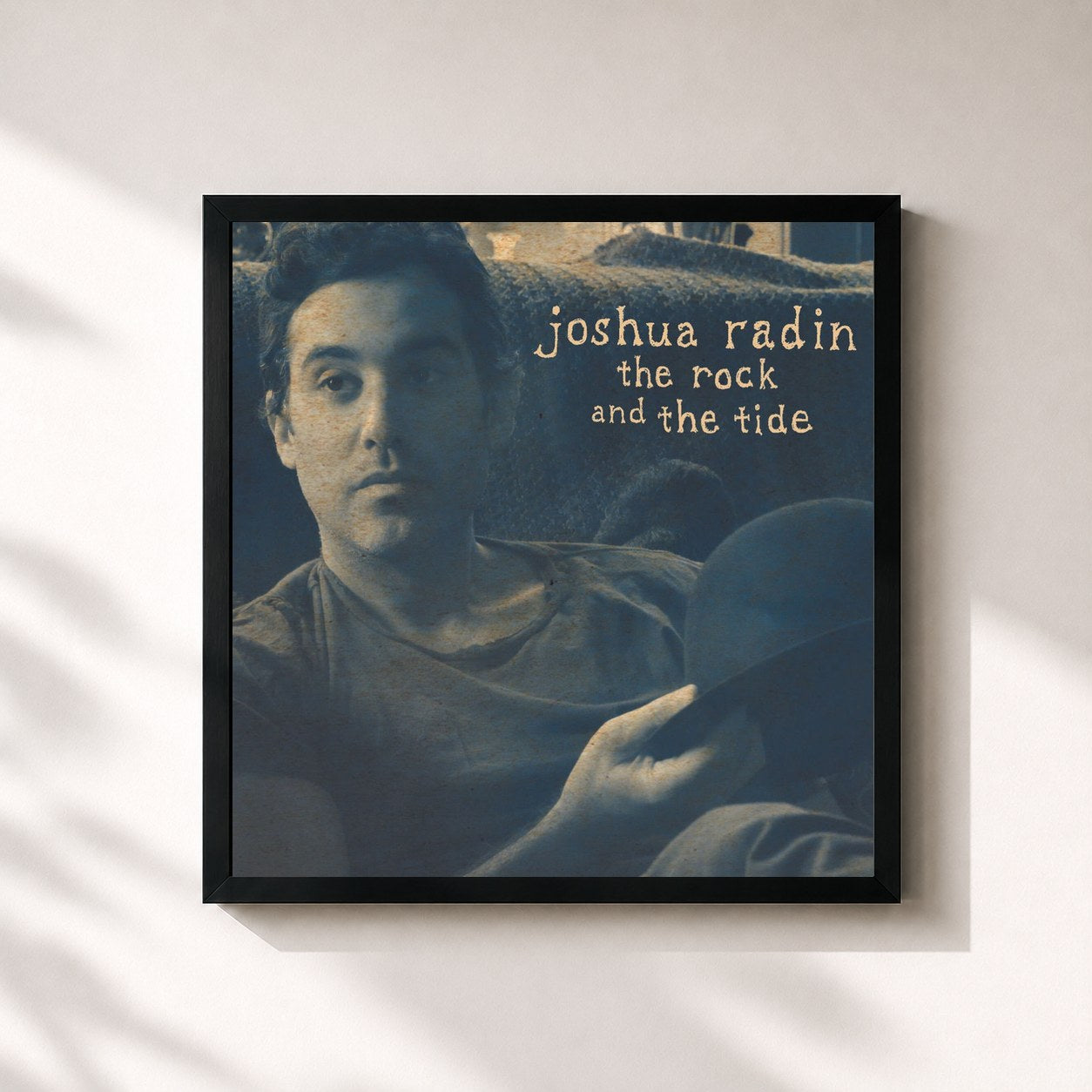 #noir Tableau carré de l'album The Rock and the Tide de Joshua Radin, cadre noir 32x32 cm