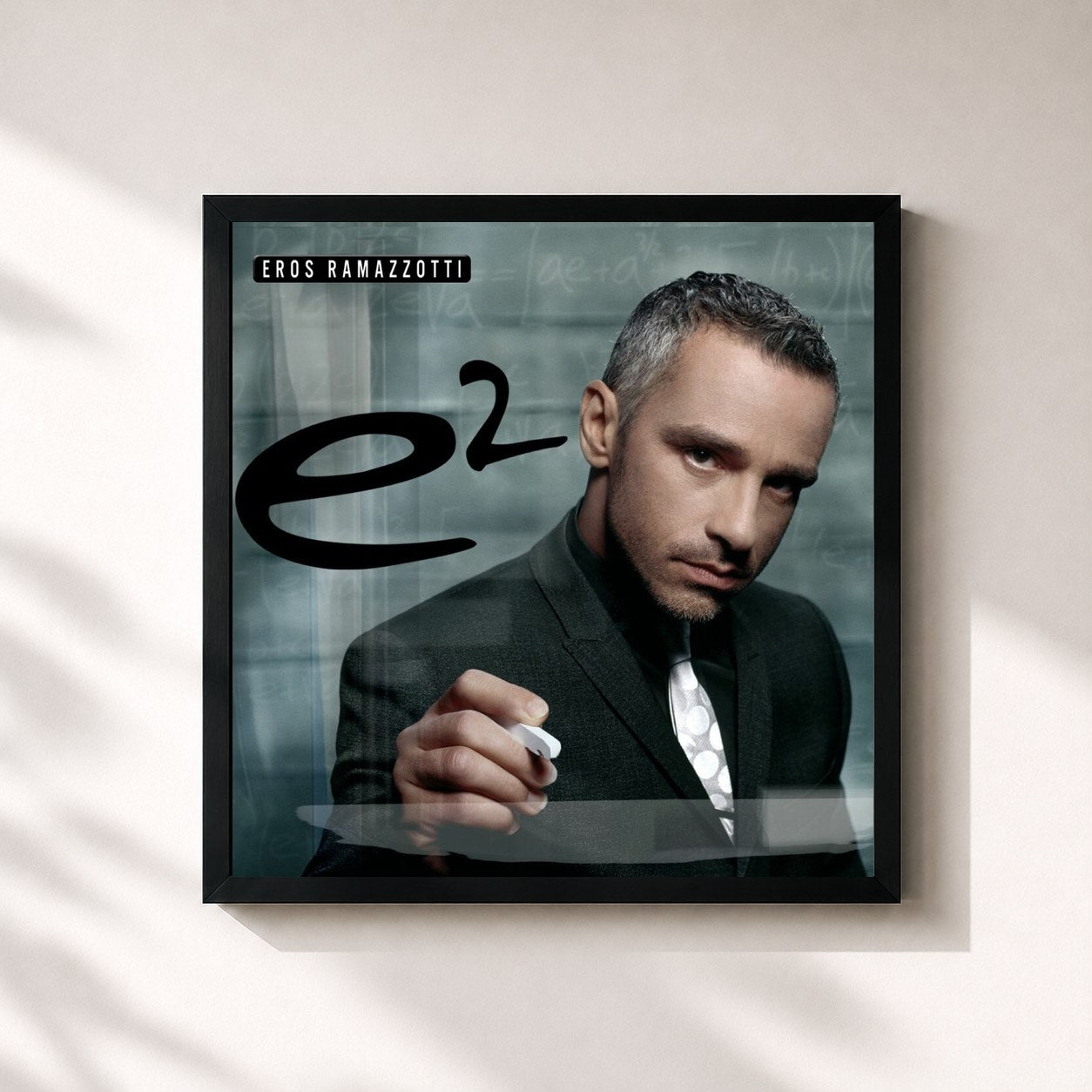 #noir Tableau carré de l'album E2 de Eros Ramazzotti, cadre noir 32x32 cm
