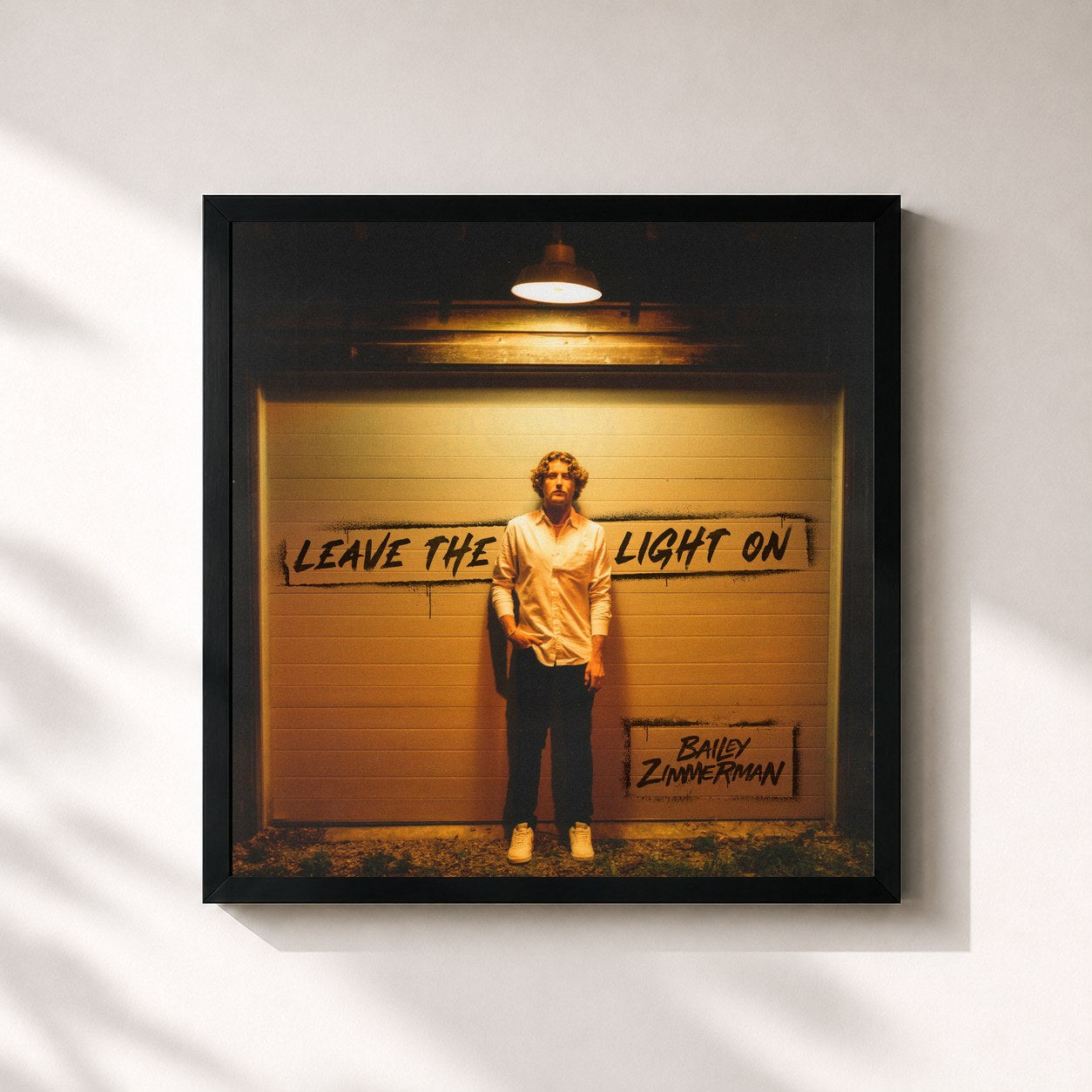 #noir Tableau carré de l'album Leave The Light On de Bailey Zimmerman, cadre noir 32x32 cm