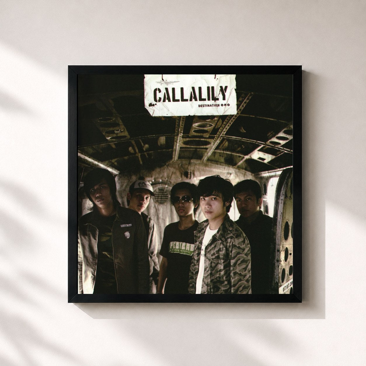 #noir Tableau carré de l'album Destination XYZ de Callalily, cadre noir 32x32 cm