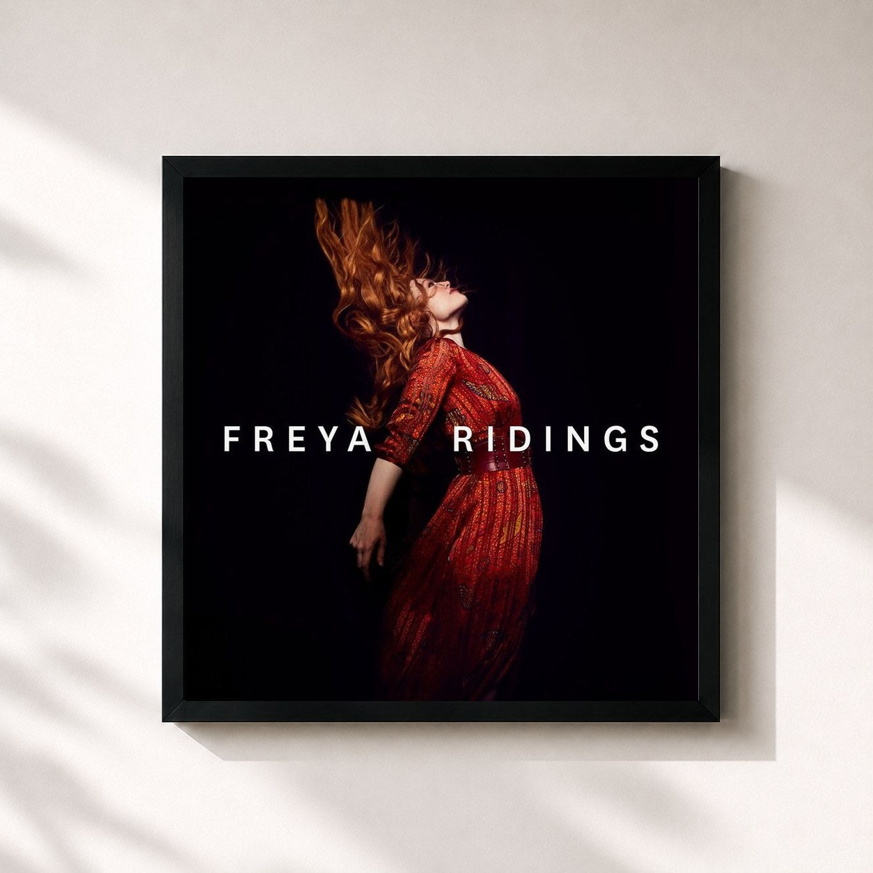 #noir Tableau carré de l'album Freya Ridings de Freya Ridings, cadre noir 32x32 cm
