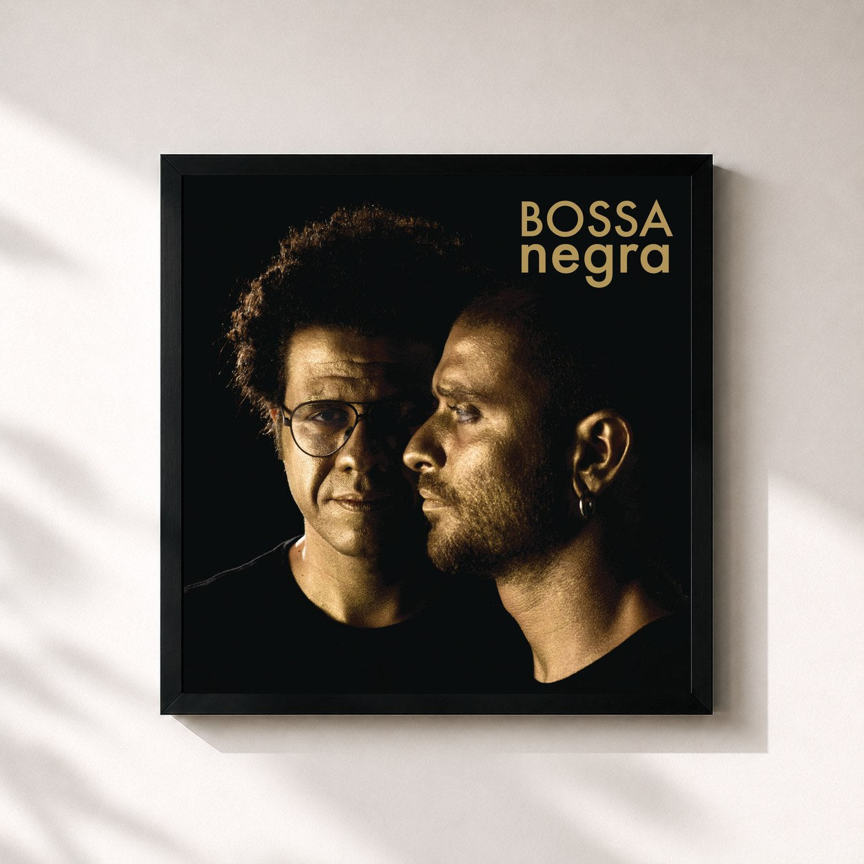 #noir Tableau carré de l'album Bossa Negra de Diogo Nogueira, cadre noir 32x32 cm