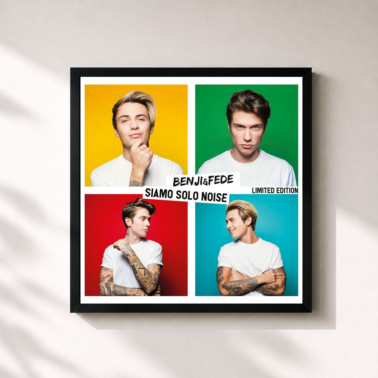 #noir Tableau carré de l'album Siamo solo noise (Limited Edition) de Benji & Fede, cadre noir 32x32 cm