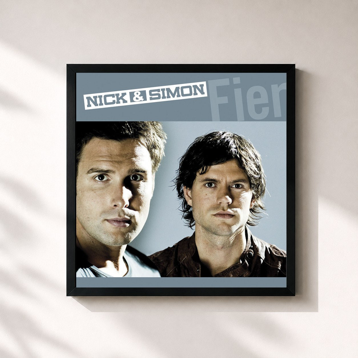#noir Tableau carré de l'album Fier de Nick & Simon, cadre noir 32x32 cm