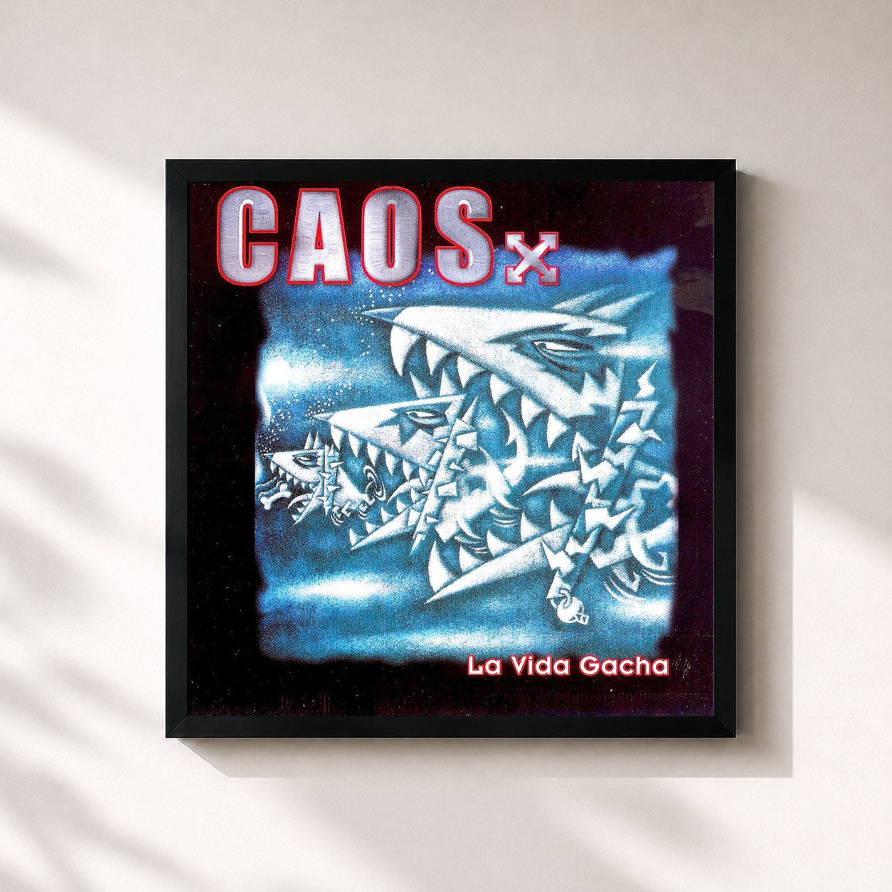#noir Tableau carré de l'album La Vida Gacha de Caos, cadre noir 32x32 cm