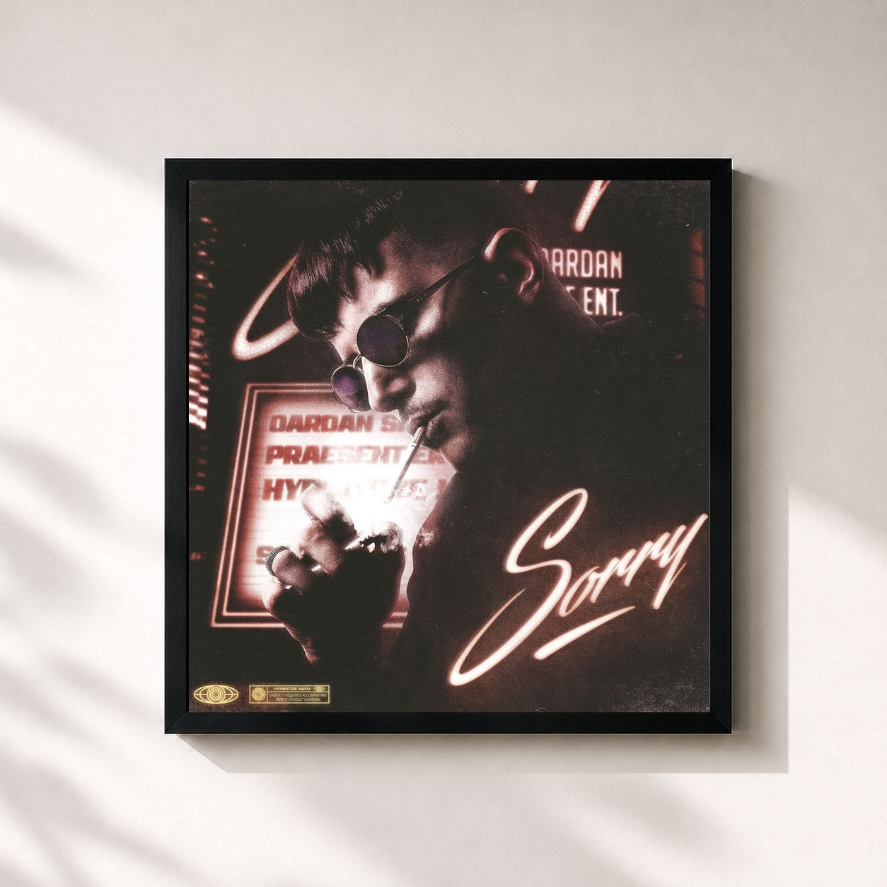 #noir Tableau carré de l'album SORRY... de Dardan, cadre noir 32x32 cm