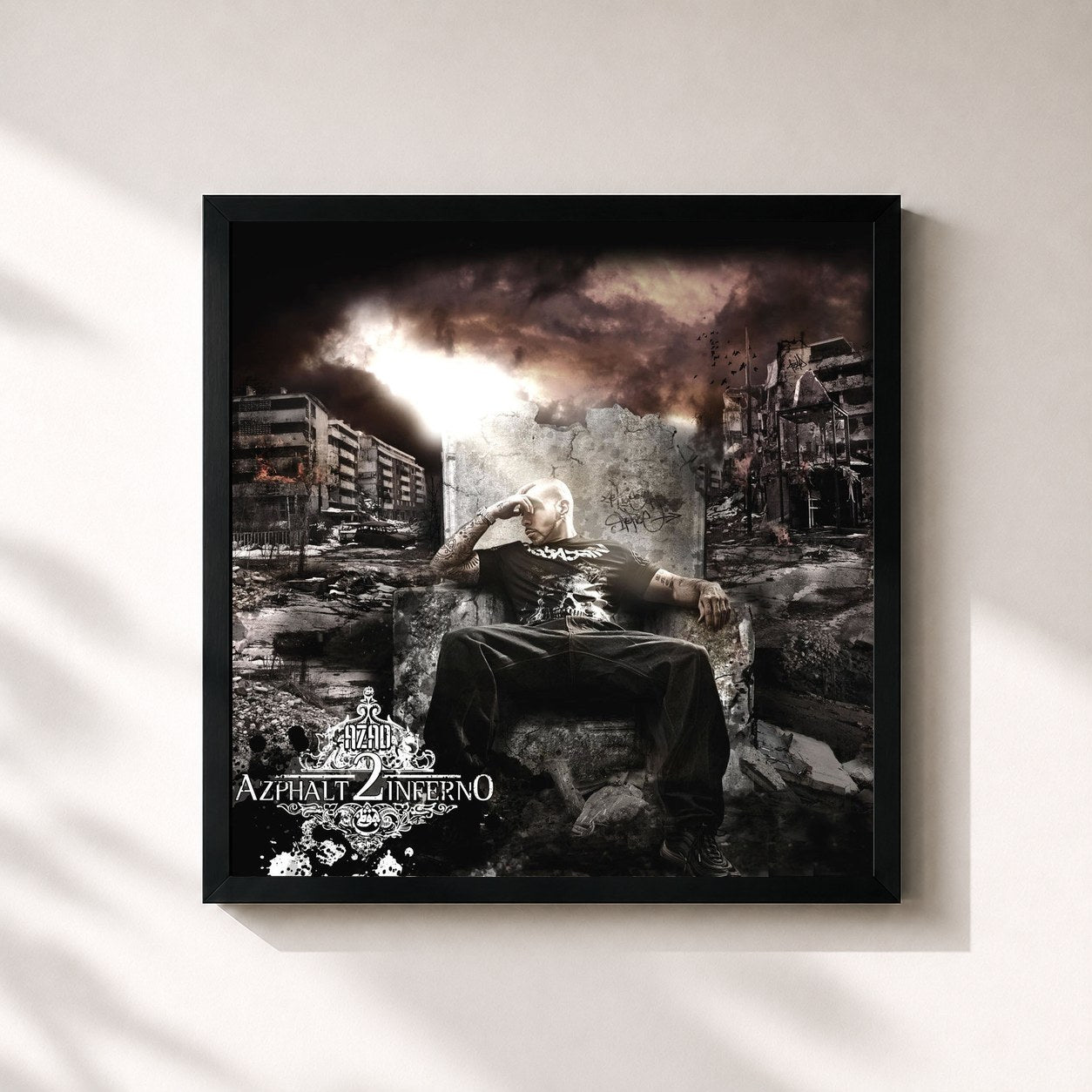 #noir Tableau carré de l'album Azphalt Inferno 2 de Azad, cadre noir 32x32 cm