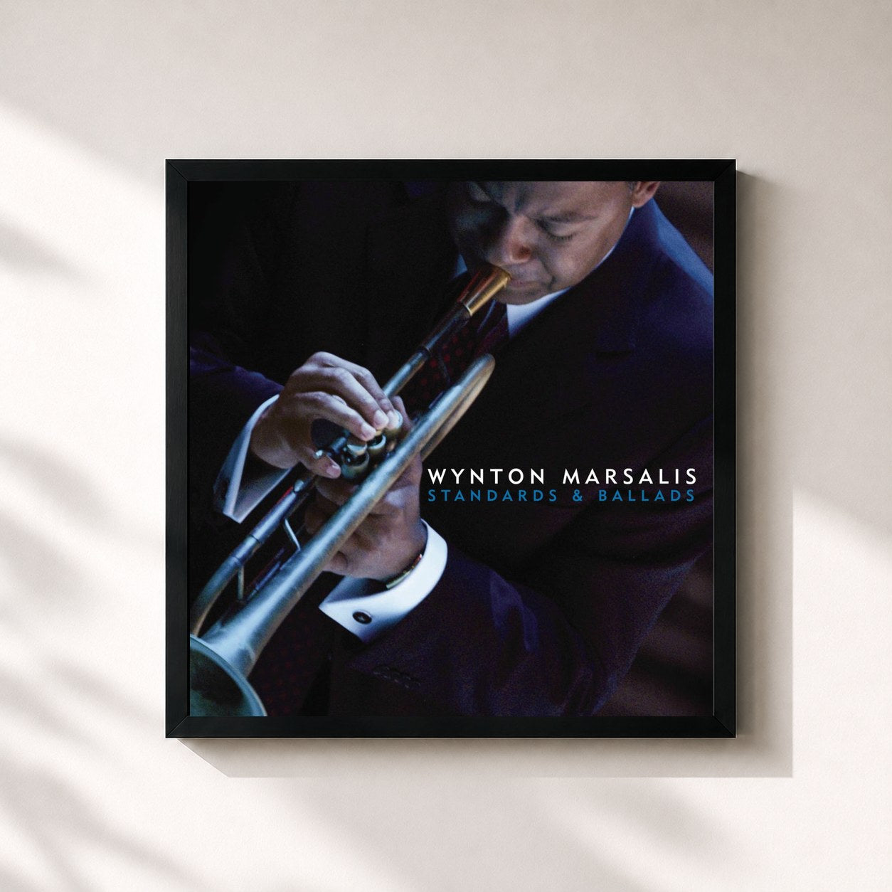#noir Tableau carré de l'album Standards & Ballads de Wynton Marsalis, cadre noir 32x32 cm