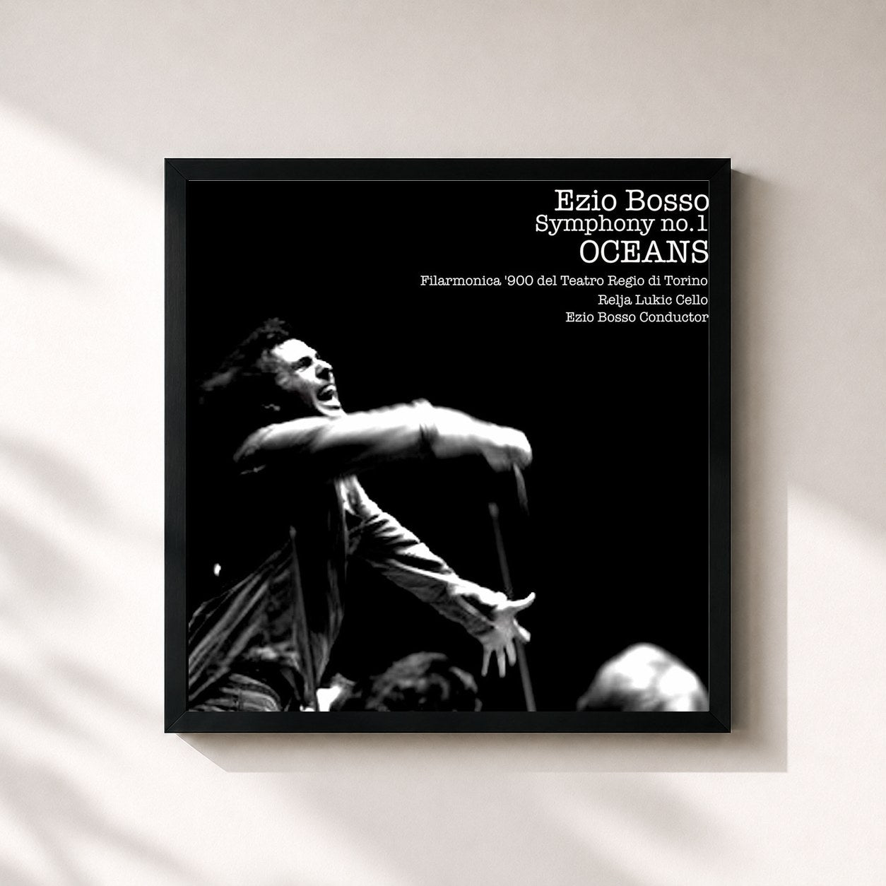 #noir Tableau carré de l'album Symphony No.1 "Oceans" de Ezio Bosso, cadre noir 32x32 cm