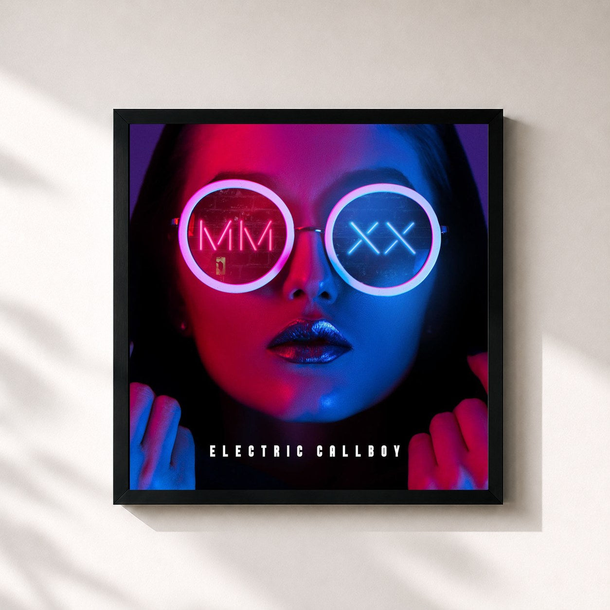 #noir Tableau carré de l'album MMXX - EP de Electric Callboy, cadre noir 32x32 cm