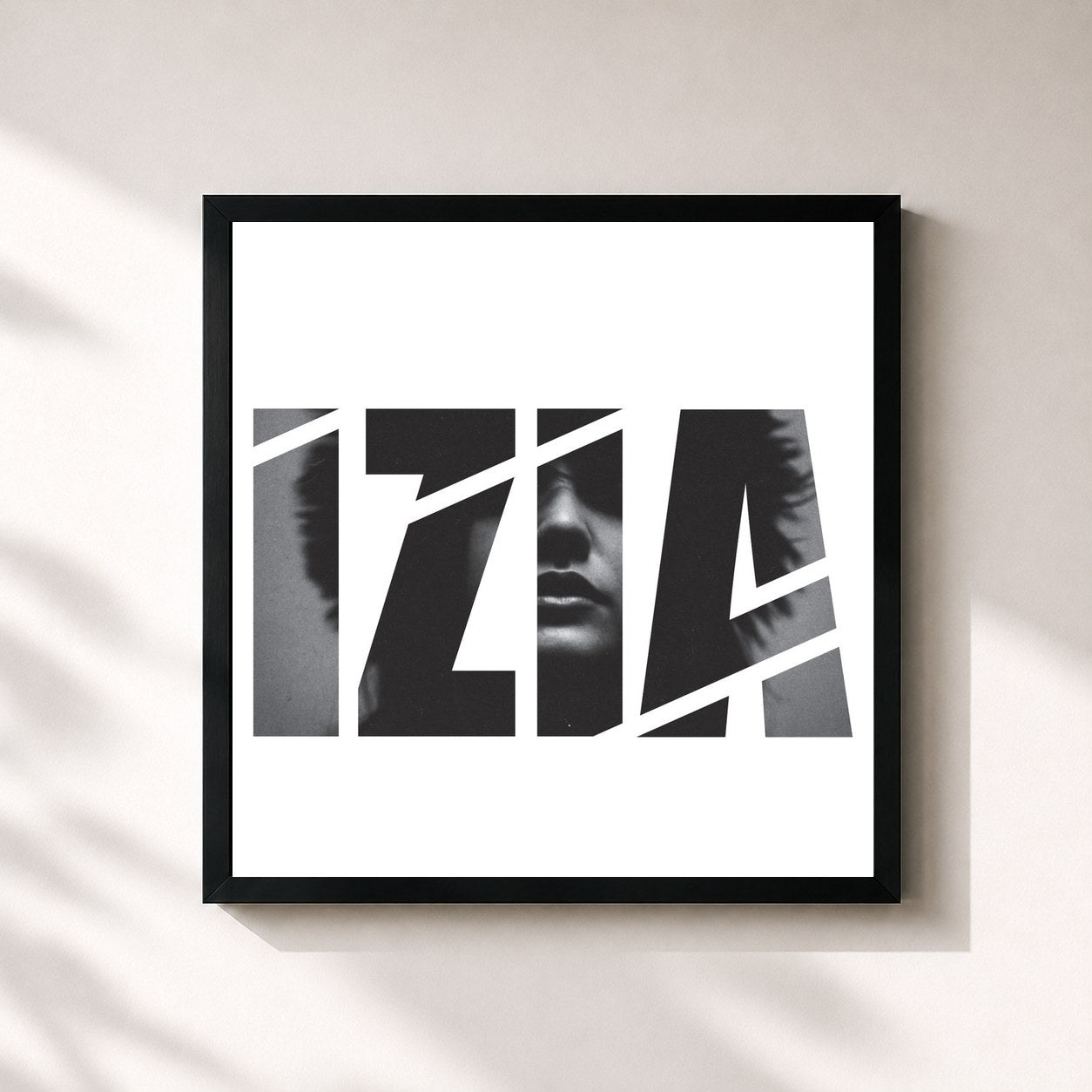 #noir Tableau carré de l'album Izia de Izïa, cadre noir 32x32 cm