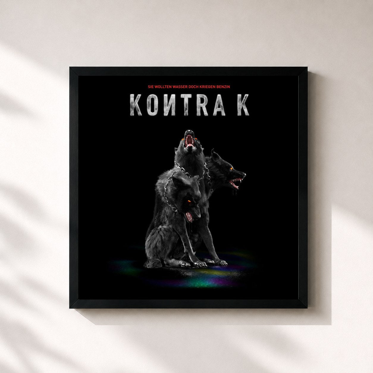 #noir Tableau carré de l'album Sie wollten Wasser doch kriegen Benzin de Kontra K, cadre noir 32x32 cm