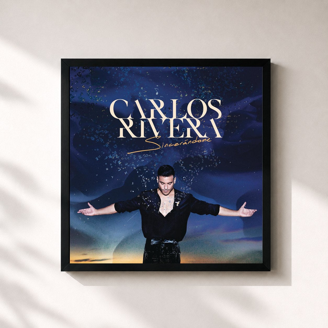 #noir Tableau carré de l'album Sincerándome de Carlos Rivera, cadre noir 32x32 cm