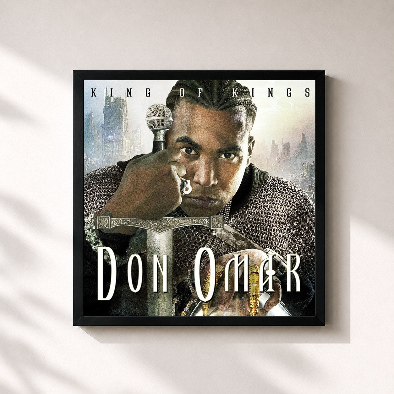 #noir Tableau carré de l'album King Of Kings de Don Omar, cadre noir 32x32 cm