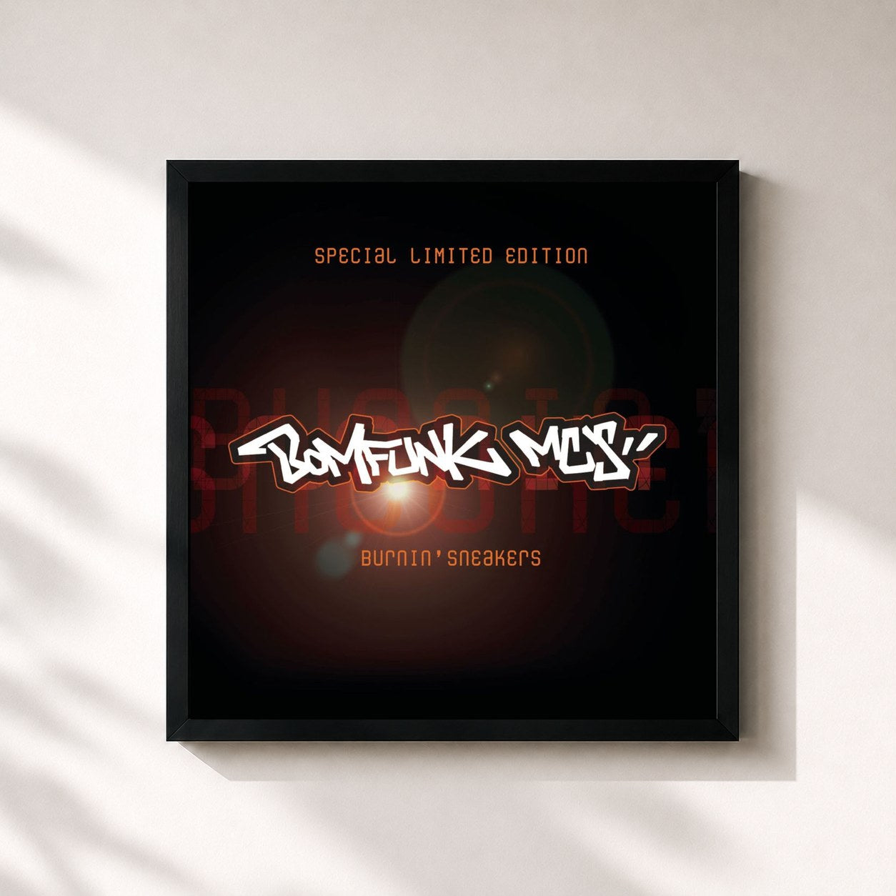 #noir Tableau carré de l'album Burnin' Sneakers de Bomfunk MC's, cadre noir 32x32 cm