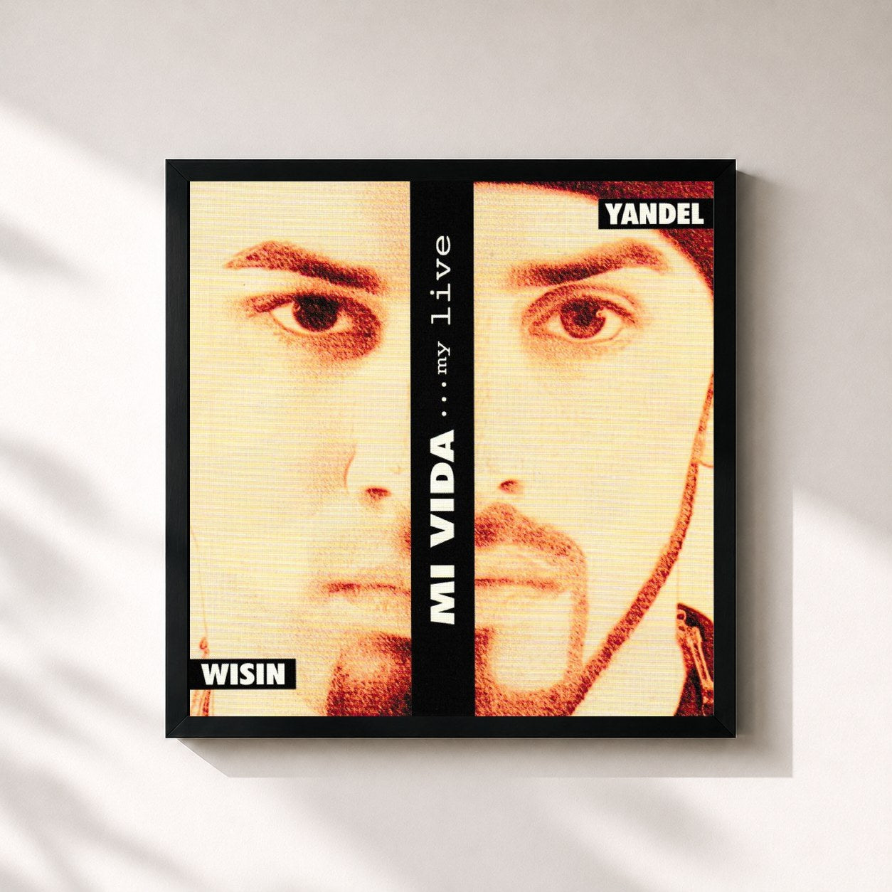 #noir Tableau carré de l'album Mi Vida…my Life de Wisin & Yandel, cadre noir 32x32 cm
